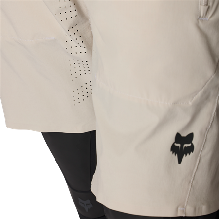 Fox Flexair Shorts | kreideweiß | Größe 32